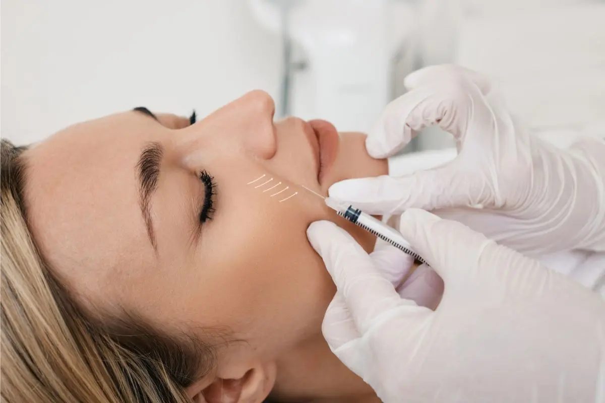 انواع خدمات تزریق فیلر در اصفهان