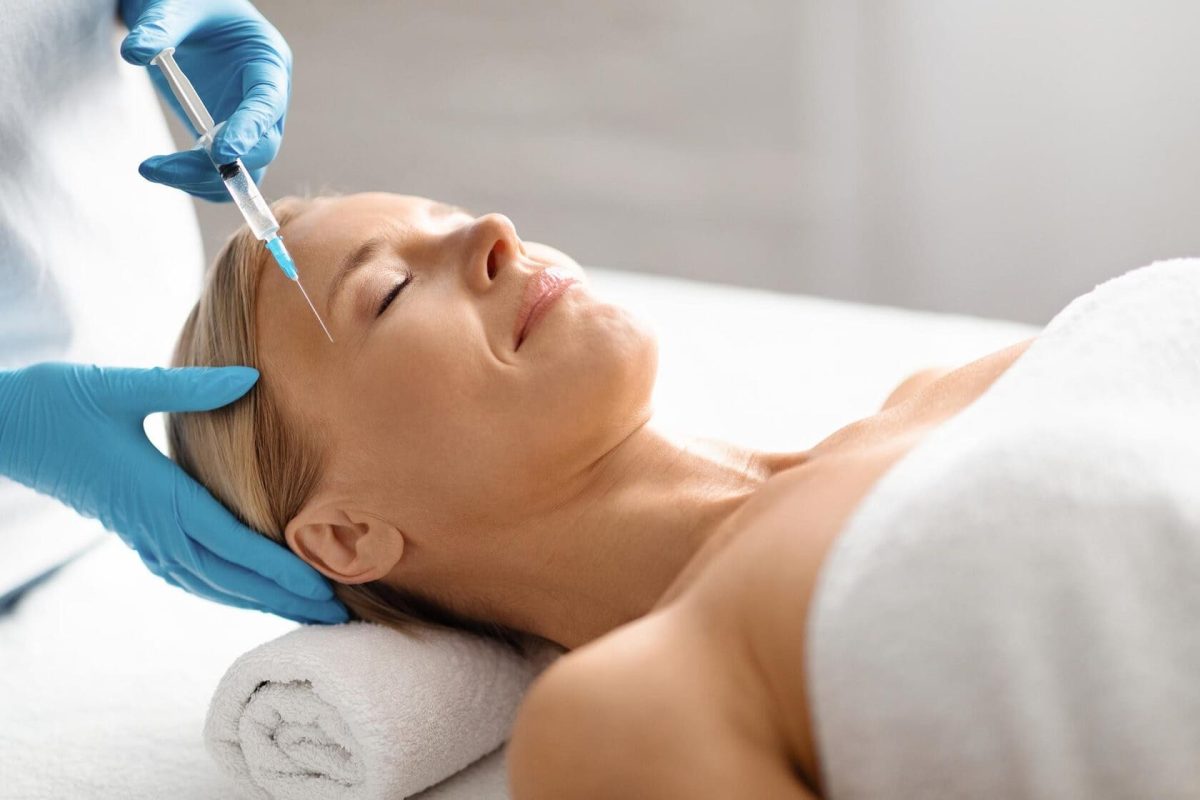 جوانسازی پوست در اصفهان 1404؛🌟 همه چیز درباره متدها و هزینه بهترین کلینیک جوانسازی پوست اصفهان با حضور پزشکان مطرح