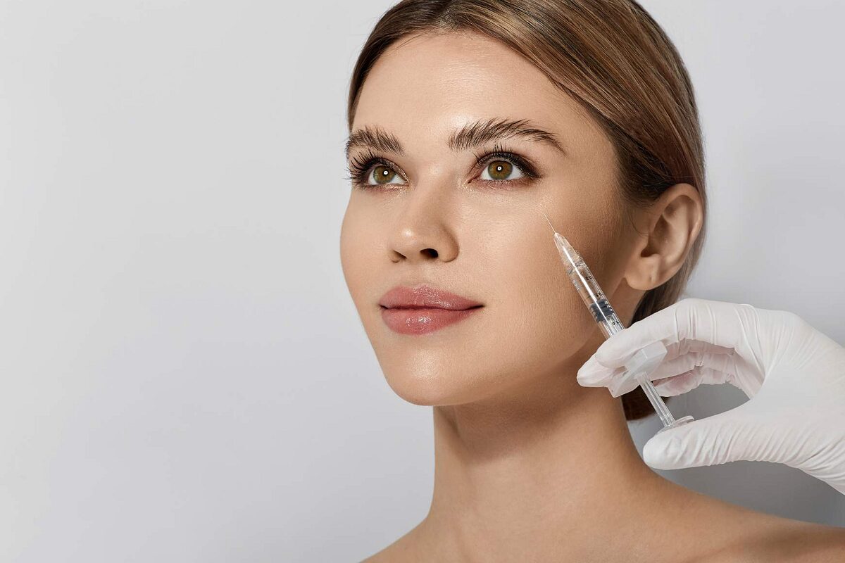 مزوتراپی زیر چشم در اصفهان؛ قیمت ۱۴۰۵، کاربرد و عوارض